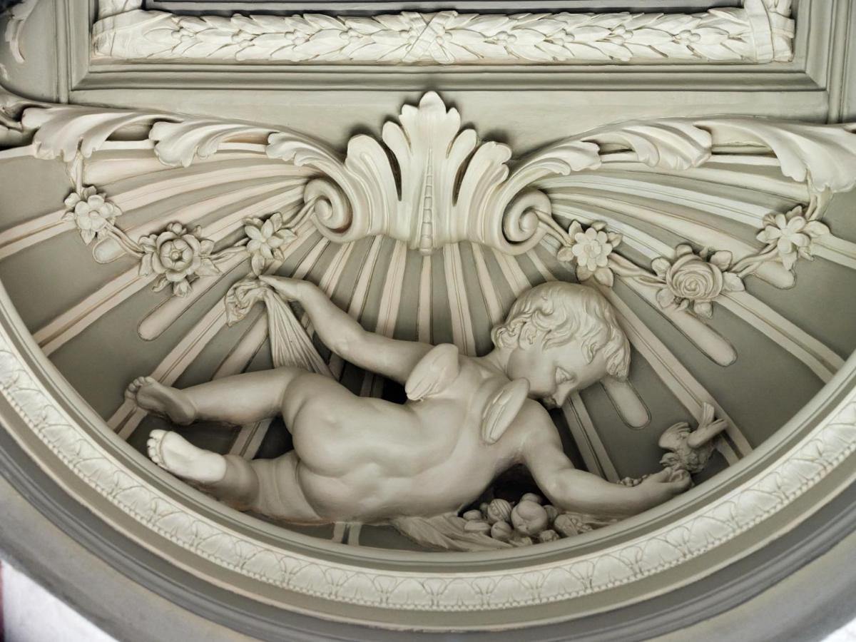 Hotel Altus Palace - Destigo Hotels Wrocław Eksteriør billede The figure of the infant Jesus